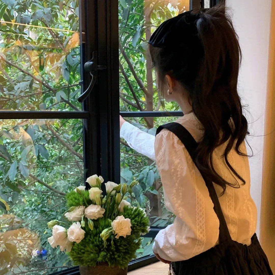 勒克瑙中心 海报
